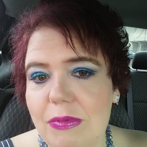 Meet your Posher, Connie